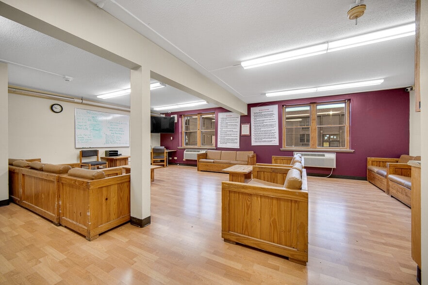 More Photos Of 17430 Dixie Highway, East Hazel Crest Healthcare For Sale