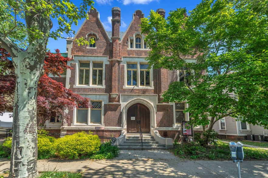 Primary Photo Of 51 Trumbull St, New Haven Office For Sale