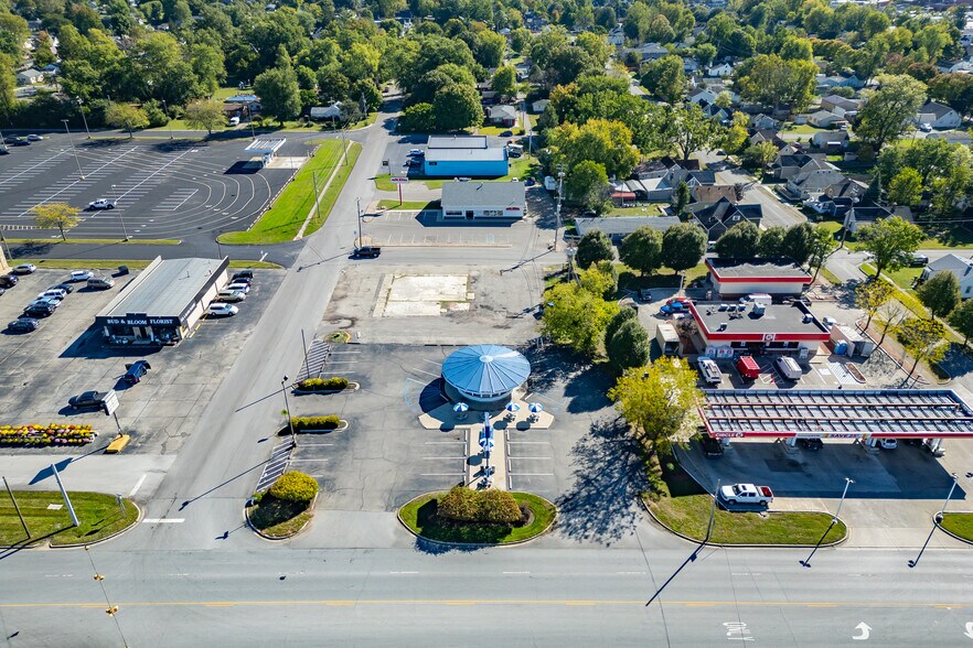 More Photos Of 351 N Morton St, Franklin Restaurant For Sale