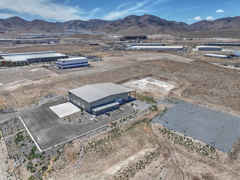 More Photos Of 2200 USA Pky, Sparks Industrial For Sale