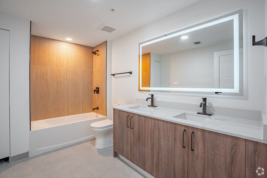 More Photos Of 2479 Northeast 192 Street, Miami Apartments For Lease