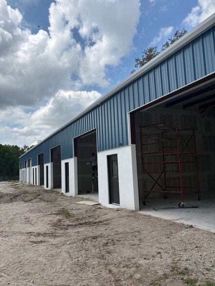 More Photos Of 14050 N Florida Ave, Tampa Unknown For Lease