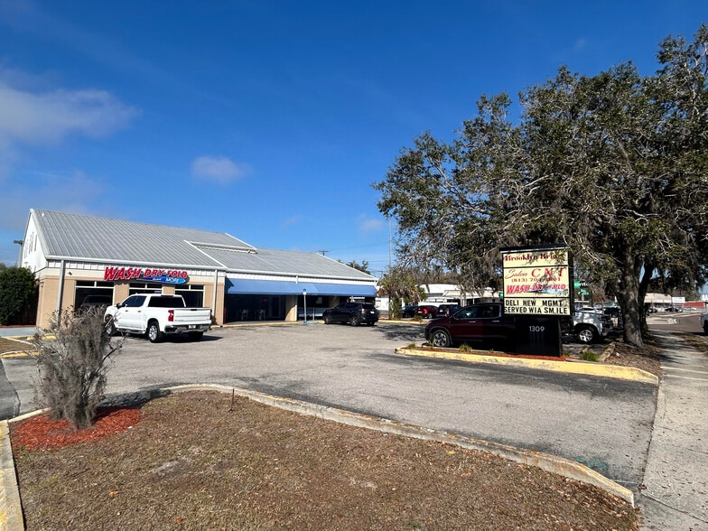 Primary Photo Of 1309 S Collins St, Plant City Freestanding For Sale