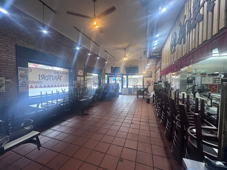 More Photos Of 1601 Sawtelle Blvd, Los Angeles Storefront Retail Office For Lease