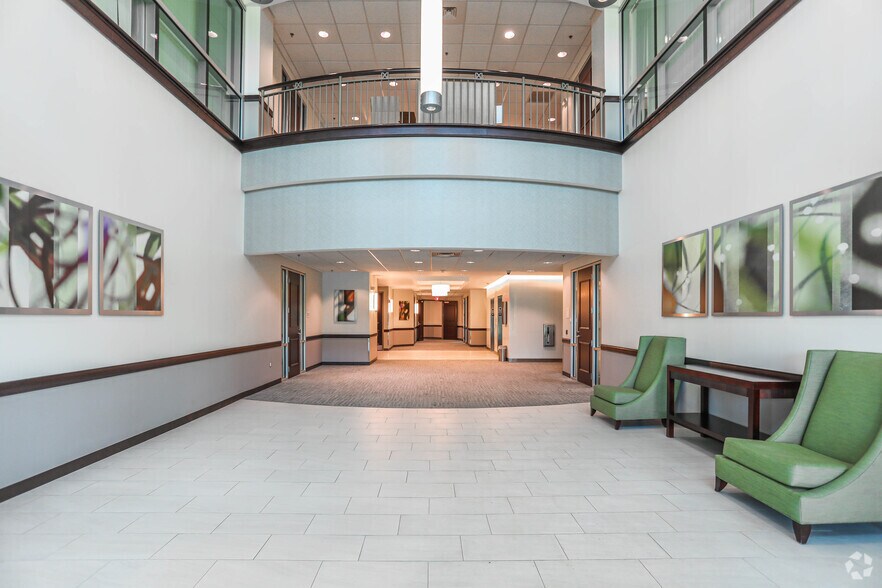 More Photos Of 132 Turnpike Rd, Southborough Office For Lease