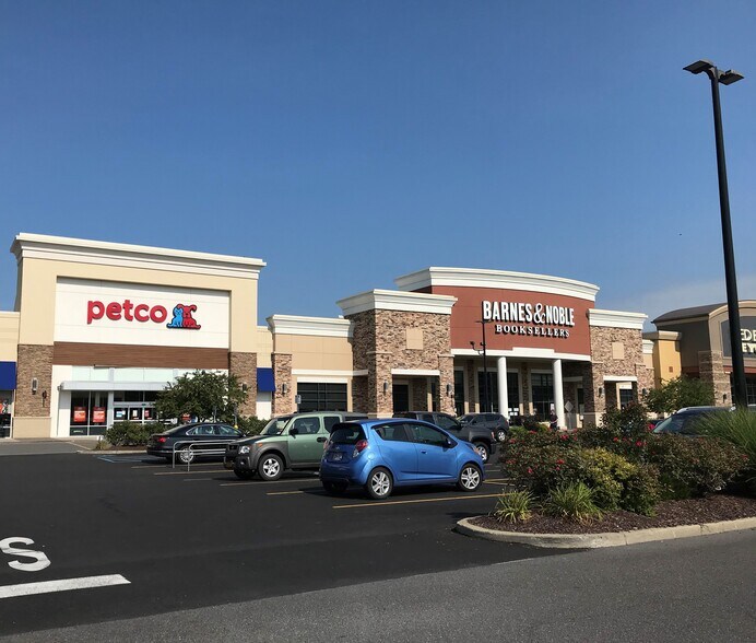 More Photos Of 1153-1187 Ulster Ave, Kingston General Retail For Lease