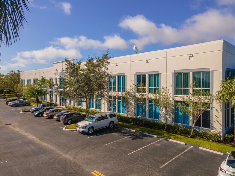 More Photos Of 2000 NW 150th Ave, Pembroke Pines Office For Lease