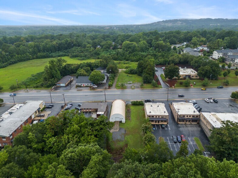 More Photos Of 730 Wade Hampton Blvd, Greenville Freestanding For Sale