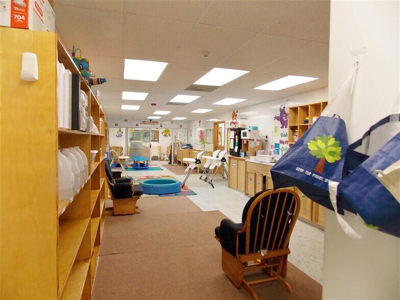 More Photos Of 702 S Peachtree St, Jasper Daycare Center For Lease
