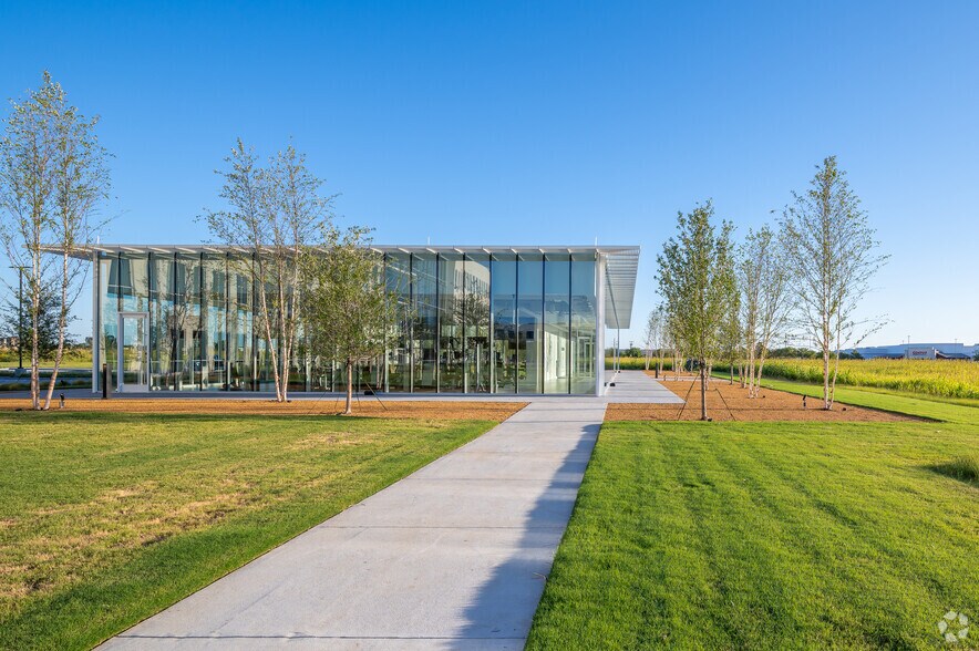 More Photos Of 6275 W Plano Pky, Plano Unknown For Lease