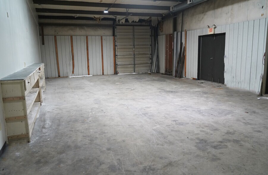 More Photos Of 4102 Highway 29 N, Belton Light Manufacturing For Lease