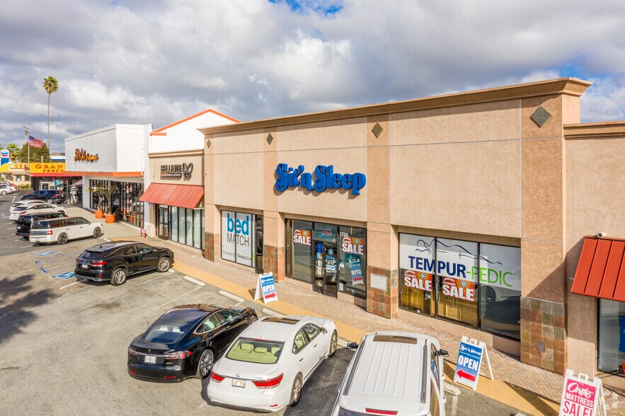 More Photos Of 1700-1712 Newport Blvd, Costa Mesa Freestanding For Lease