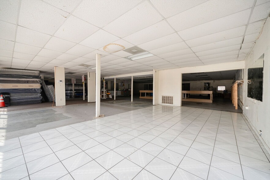 More Photos Of 5102 Telephone Rd, Houston Freestanding For Sale