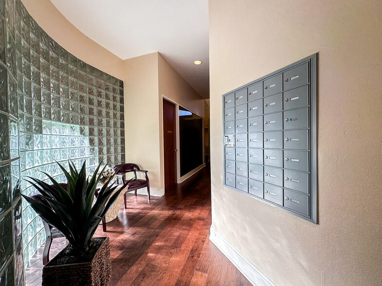 More Photos Of 1102 S Florida Ave, Lakeland Office For Lease