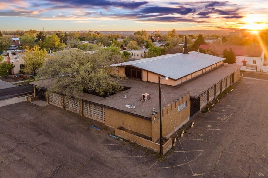 More Photos Of 111 University SE Blvd, Albuquerque Specialty For Sale