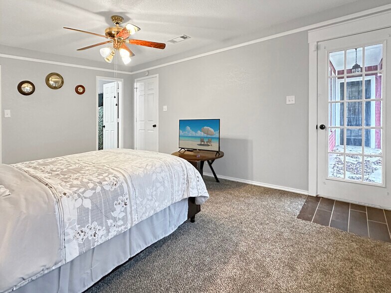 More Photos Of 503 S Arizona Dr, Celina Loft Creative Space For Lease