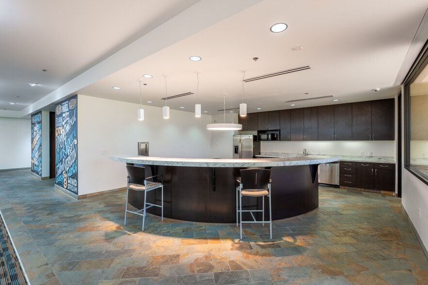 More Photos Of 14080 N Northsight Blvd, Scottsdale Office For Lease