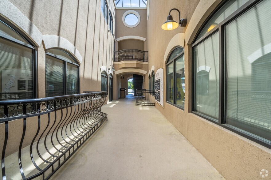 More Photos Of 1121 Johnson Ferry Rd, Marietta Unknown For Lease