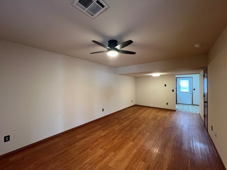 More Photos Of 24890 Scenic Dr, Waynesville Apartments For Sale