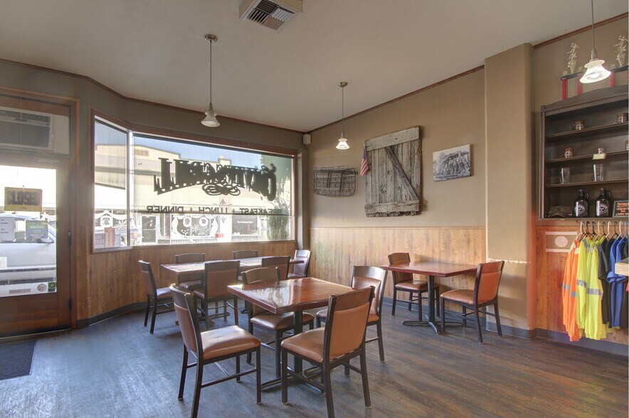 More Photos Of 135 N Nehalem St, Clatskanie Restaurant For Sale
