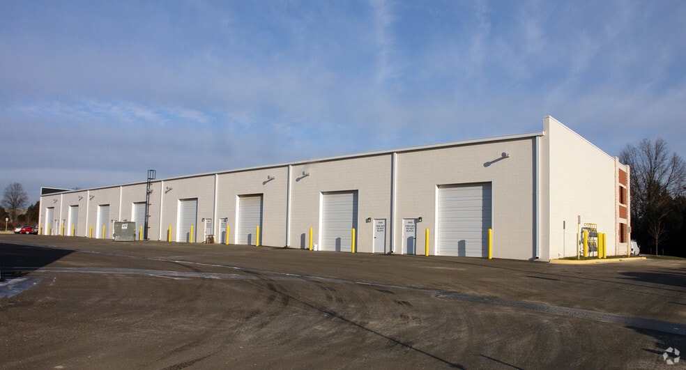 More Photos Of 8462-8482 Virginia Meadows Dr, Manassas Light Manufacturing For Lease