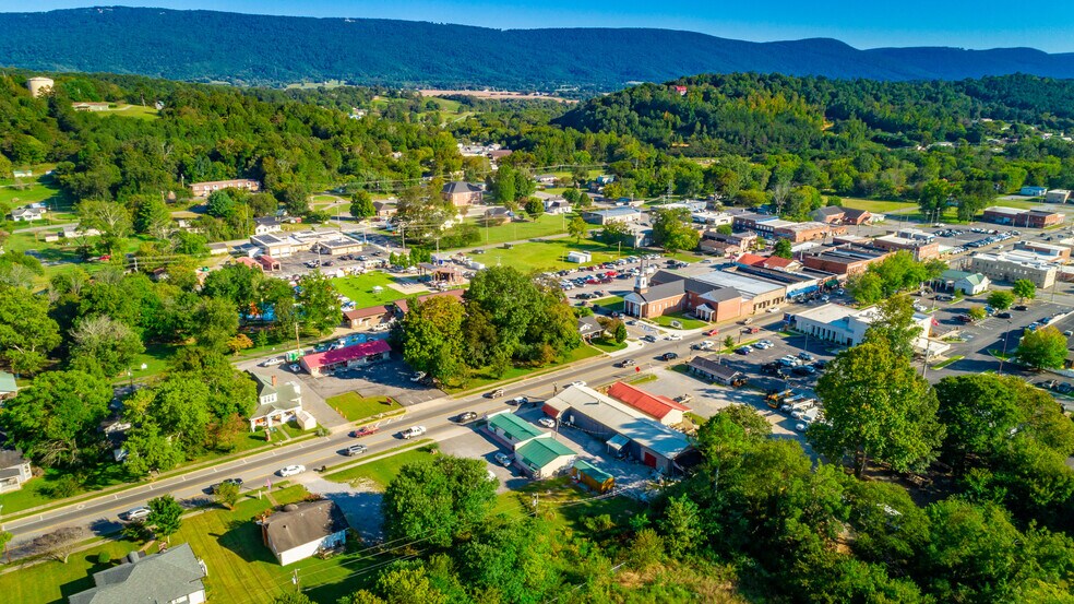 More Photos Of 15781 Rankin Ave, Dunlap Freestanding For Sale