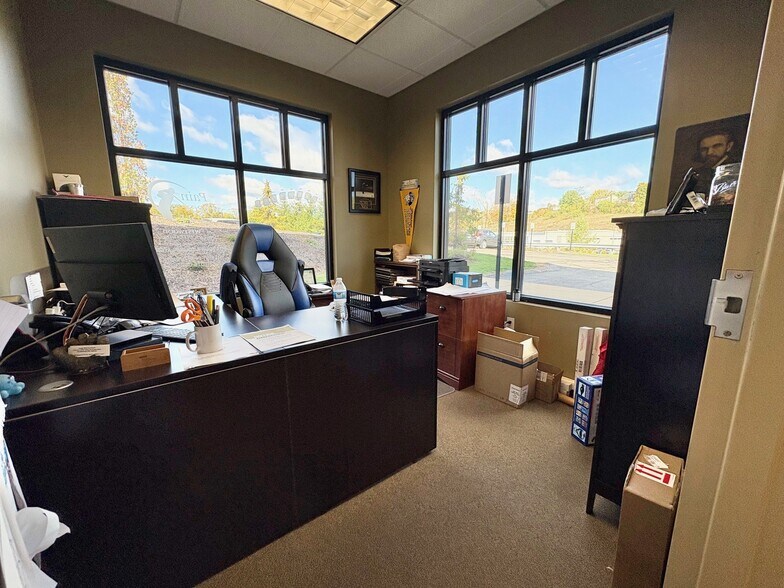 More Photos Of 1000-1700 Ashwood Dr, Canonsburg Unknown For Lease