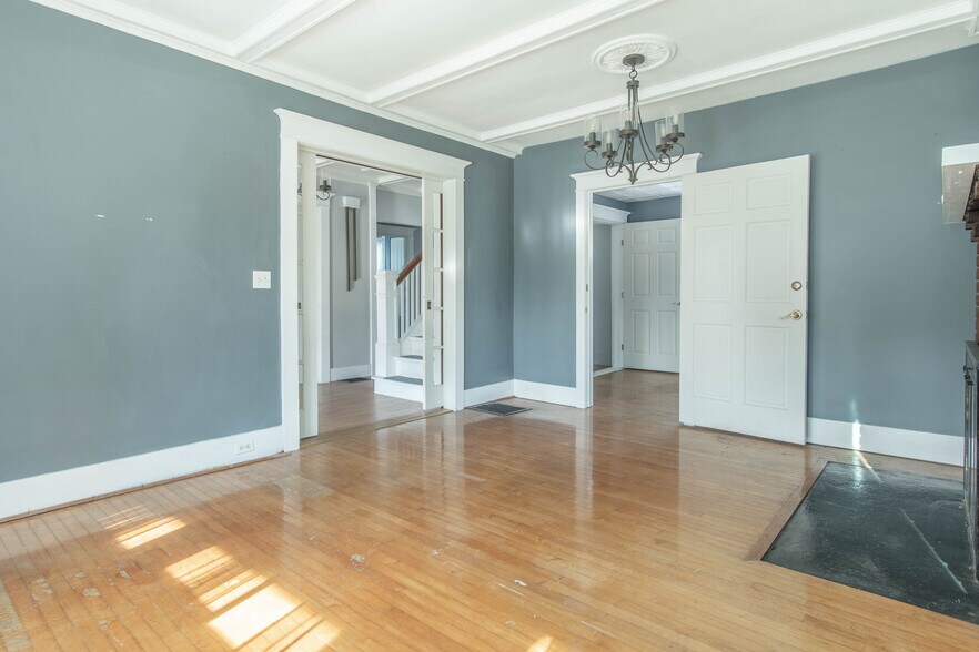 More Photos Of 1104 Washington St, Watertown Office For Sale