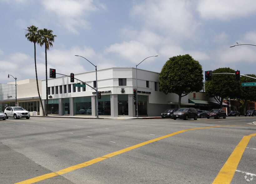 More Photos Of 111 N Robertson Blvd, Beverly Hills Storefront Retail Office For Lease