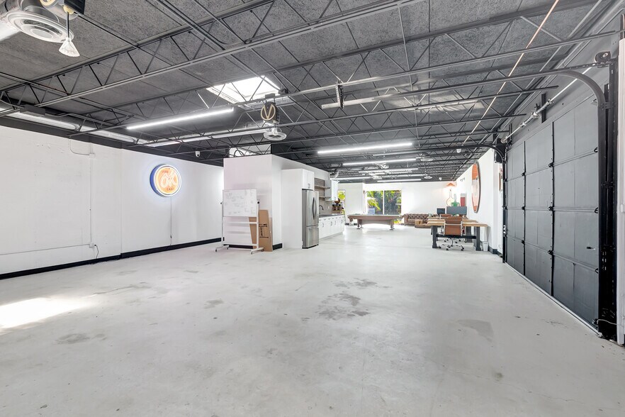 More Photos Of 705 Bond Way, Delray Beach Showroom For Sale