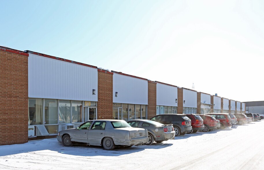 More Photos Of 125 Martin Ross Ave, Toronto Manufacturing For Lease