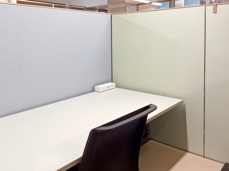 More Photos Of 1055 Howell Mill Rd, Atlanta Office For Lease