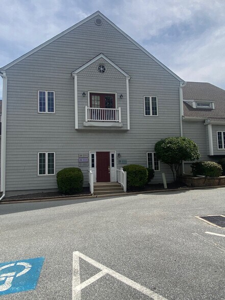 More Photos Of 19-22 Mystic Ln, Malvern Medical For Lease