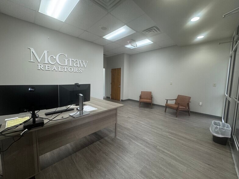 More Photos Of 11719 Hinson Rd, Little Rock Office For Lease