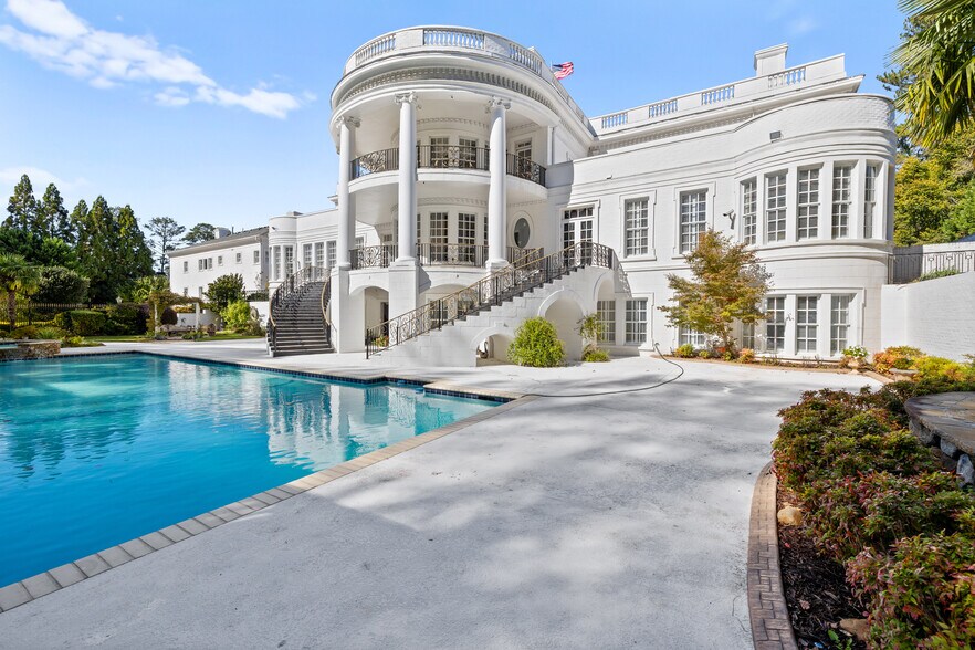 More Photos Of 3687 Briarcliff Rd NE, Atlanta Multifamily For Sale