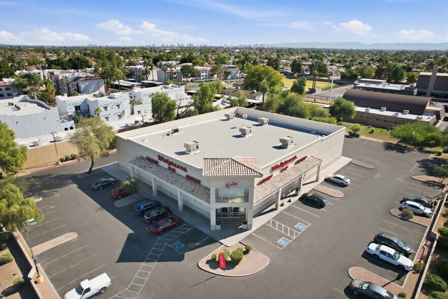 More Photos Of 4249 W Glendale Ave, Phoenix Drugstore For Sale