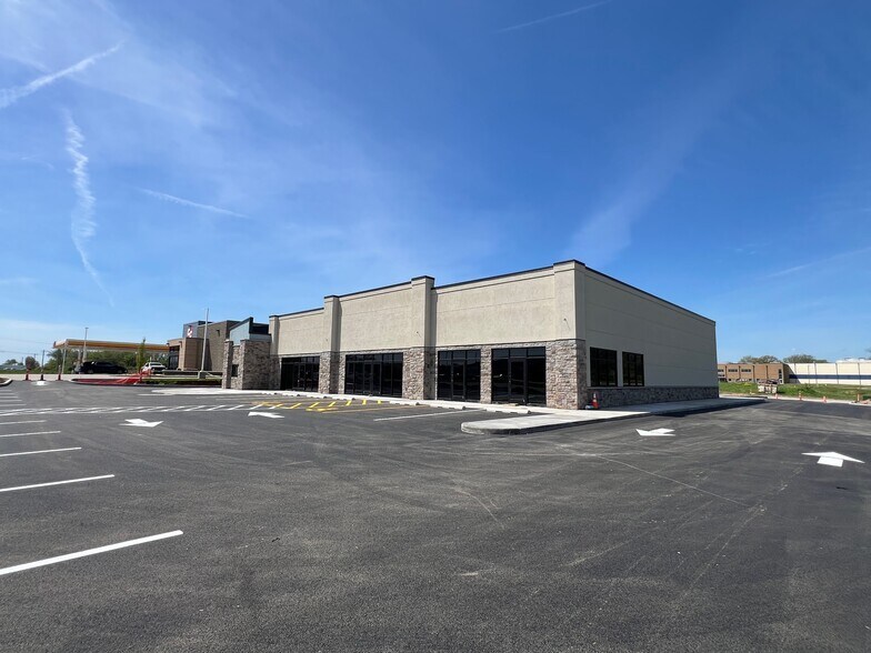 More Photos Of 207 Scott Troy Rd, O'Fallon General Retail For Lease