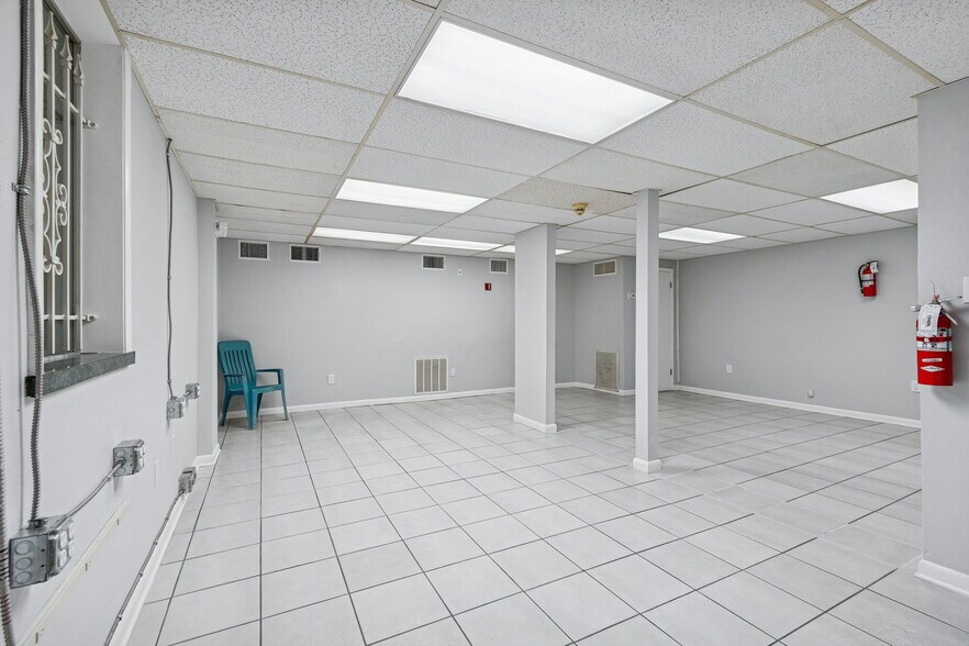 More Photos Of 1408 W Linebaugh Ave, Tampa Office Residential For Sale