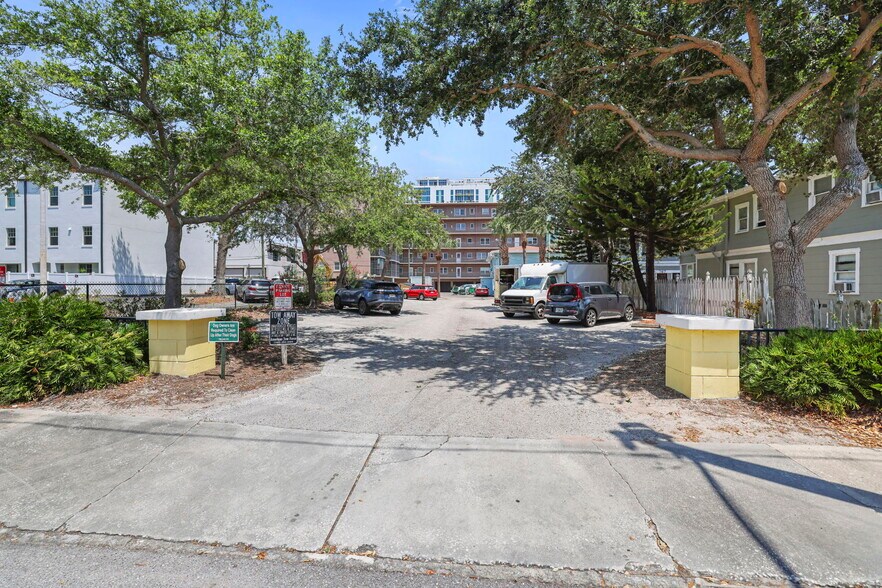 More Photos Of 155 8th St N, Saint Petersburg Office Residential For Lease