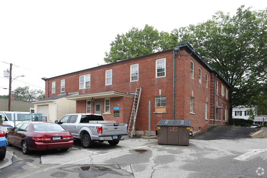 More Photos Of 12 Main St, Essex Office For Lease