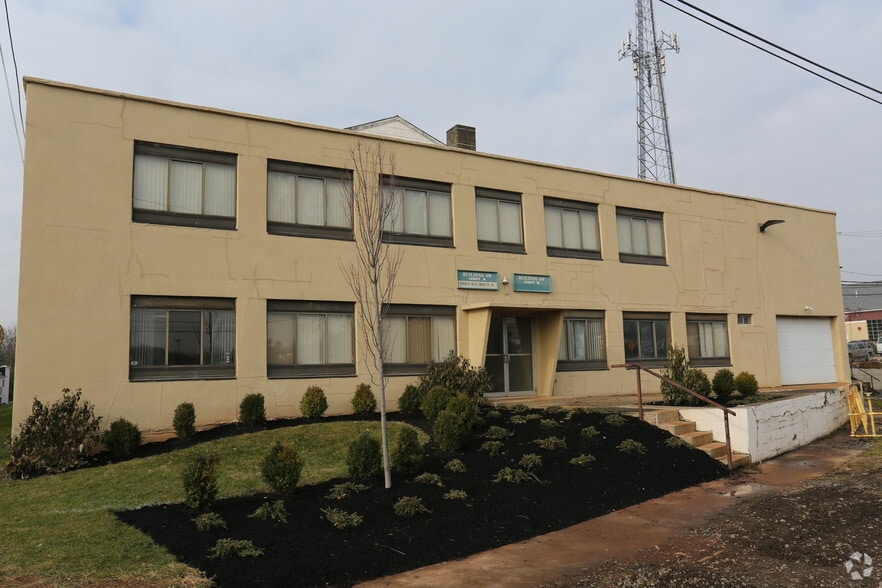 More Photos Of 8 W Chimney Rock Rd, Bridgewater Manufacturing For Lease