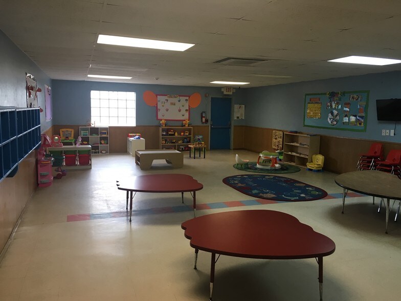 More Photos Of 21950 Kingsland Blvd, Katy Daycare Center For Lease