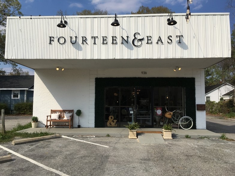 More Photos Of 936 Savannah Hwy, Charleston Freestanding For Sale