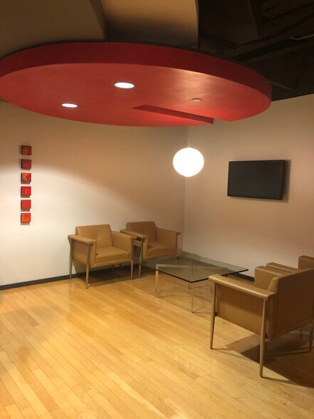 More Photos Of 121-189 S Orange Ave, Orlando Office Residential For Sale