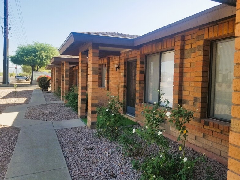 Primary Photo Of 5925 E University Dr, Mesa Apartments For Sale