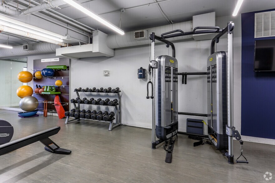 More Photos Of 12100 Singletree Ln, Eden Prairie Apartments For Lease