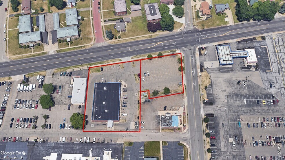 More Photos Of 3720 Tuscarawas St W, Canton Drugstore For Lease