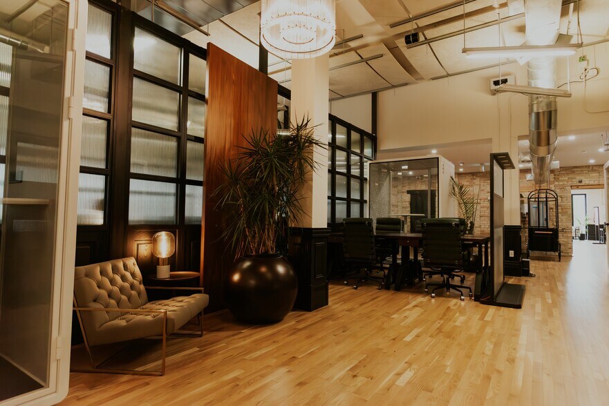 More Photos Of 14 Erb St W, Waterloo Coworking Space