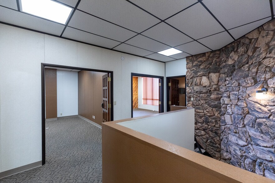 More Photos Of 1249 E Ridgecrest Blvd, Ridgecrest Office For Sale