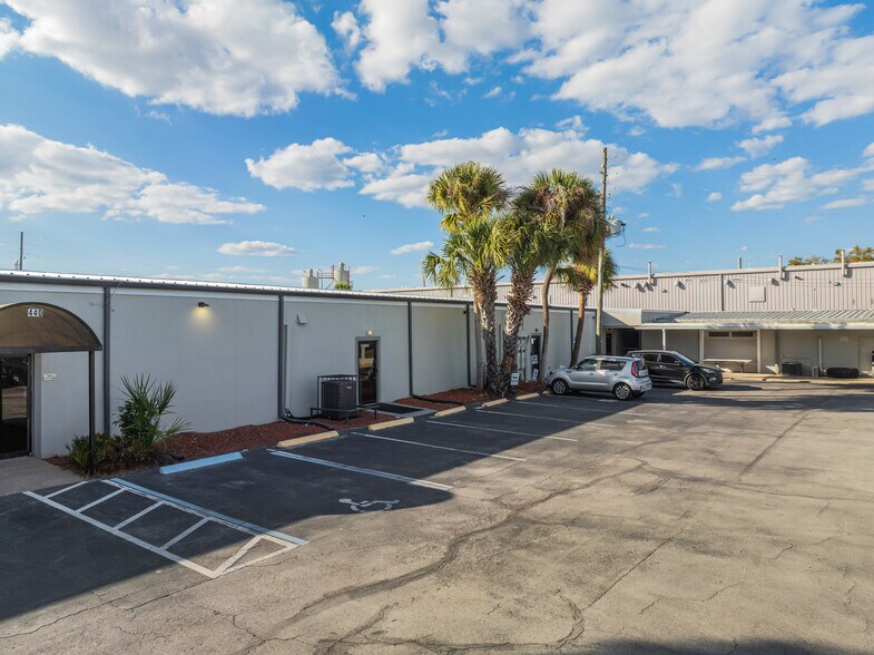 More Photos Of 440 Plumosa Ave, Casselberry Warehouse For Lease